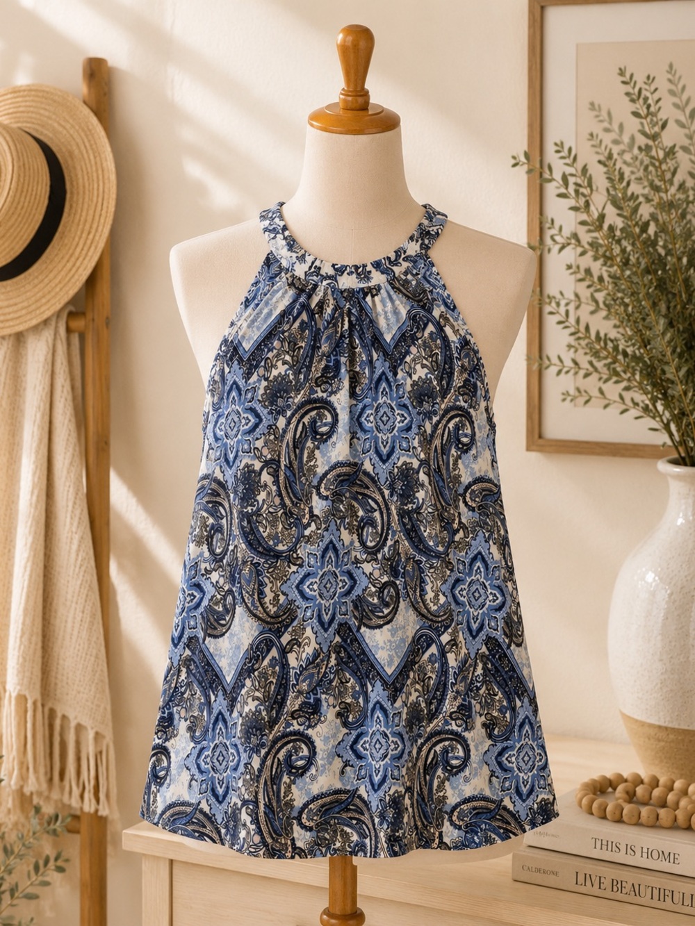 Modern Attraction Paisley Halter Top Women’s L Blue Boho Sleeveless Blouse EUC